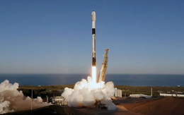 FAA kết luận nguyên nhân sự cố Starlink, cho Falcon 9 tiếp tục phóng