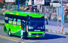 Trích xuất camera, cảnh sát giao thông TP.HCM xử phạt xe khách đón khách sai quy định