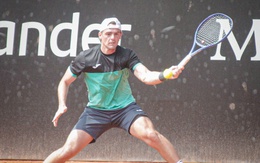 Tay vợt Argentina dàn xếp tỉ số trận đấu của chính mình