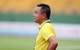 HLV Trần Tiến Đại tái xuất V-League