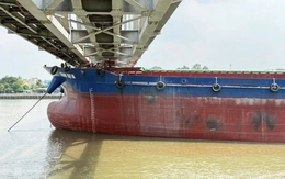 Khởi tố vụ án sà lan đụng cầu Ghềnh, đứt gãy giao thông đường sắt Bắc - Nam