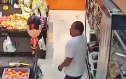 Chủ quán hú hồn hú vía với quả bóng bay hình Na Tra