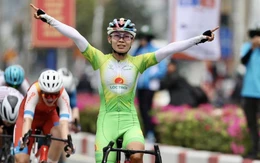 Nguyễn Thị Thật thắng kịch tính, Thu Mai đoạt áo xanh ở Giải xe đạp quốc tế TP.HCM