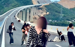 Bất chấp nguy hiểm, nhiều người đến cây cầu dài nhất tuyến cao tốc Quy Nhơn - Chí Thạnh để 'sống ảo'
