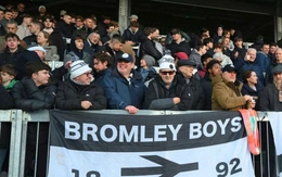 Bóng đá Anh mở tour tham quan sân vận động online cho CĐV