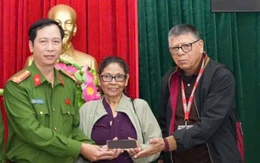 Du khách Mỹ bị giật điện thoại khi tham quan Huế, công an nhanh chóng tìm kẻ cướp giật