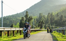 Khám phá cung đường đẹp tựa trời Âu trên đèo Hải Vân