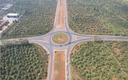 Đường chưa nghiệm thu, xe cộ chạy nhiều, xảy ra tai nạn giao thông nghiêm trọng