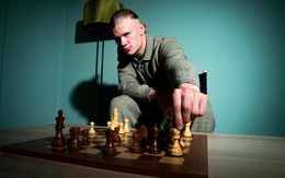 Haaland đầu tư vào giải cờ vua có tiền thưởng khủng