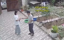 Bố lén mẹ cho tiền con gái rượu