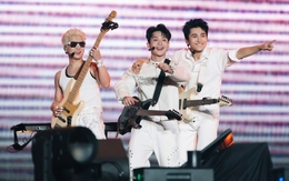 Các 'anh trai' vẫn hot