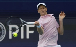 Jannik Sinner san bằng một kỷ lục của Novak Djokovic