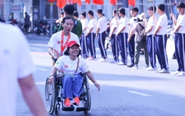 Hình ảnh đẹp từ Ngày chạy Olympic Vì sức khỏe toàn dân - Vì an ninh Tổ quốc tại TP.HCM