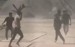 Bắt 4 người dùng dao, mã tấu đánh nhau tại mỏ đá TP.HCM