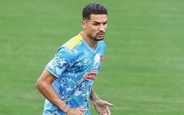 Xuân Son tập riêng, tuyển Việt Nam chờ đủ quân