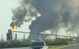 Nổ nhà máy lọc dầu Valero ở Texas, cả khu vực được lệnh trú ẩn