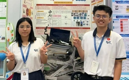 Học sinh thiết kế xe lăn có thể leo cầu thang