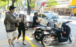 Trả lại vỉa hè: Không chỉ là dẹp hàng rong