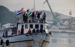 Hàng chục tấn hàng viện trợ cập cảng, Chủ tịch Cuba Díaz-Canel xúc động trước sự hỗ trợ của quốc tế