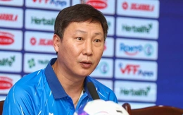 HLV Kim Sang Sik: Xuân Son, Hoàng Hên giúp tuyển Việt Nam có nhiều phương án tấn công
