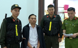 Video khám xét khẩn cấp, bắt giữ nhiều giám đốc công ty ở Phú Thọ