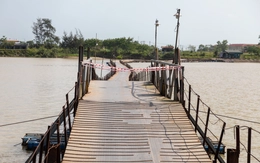 Quảng Trị lập đoàn liên ngành kiểm tra để sớm mở lại cầu phao qua sông Thạch Hãn