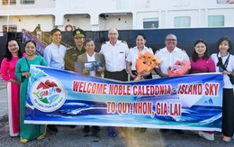 Tàu biển quốc tế đưa 180 du khách cập cảng Quy Nhơn