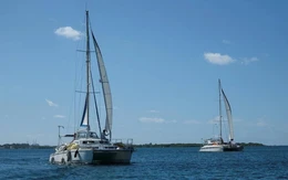 Mexico nói 2 tàu viện trợ mất liên lạc khi trên đường tới Cuba