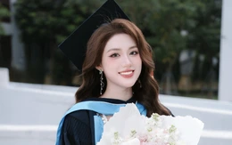 Miss World Vietnam Phan Phương Oanh trong những ảnh đời thường