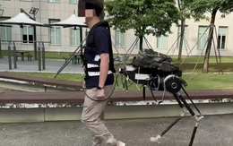 Robot giúp con người trở thành... nhân mã