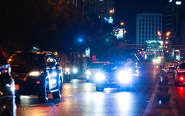 Có tiếng còi xe nghe nhẹ nhàng thân thiện, ngược lại có tiếng gắt gỏng, hồ đồ