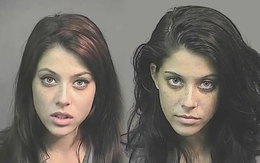 Cô gái Mỹ nổi tiếng vì ảnh hồ sơ tội phạm quá đẹp