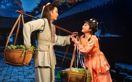 Tình yêu trên sân khấu cho ngày 8-3