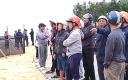 Tàu cá chìm trên biển, 7 thuyền viên mặc áo phao bơi vô bờ nhưng 1 người chết