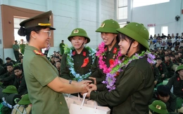 Ba nữ công dân Đồng Tháp tình nguyện thực hiện nghĩa vụ Công an nhân dân