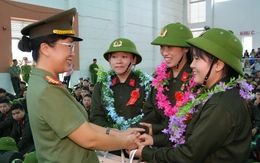 Ba nữ công dân Đồng Tháp tình nguyện thực hiện nghĩa vụ Công an nhân dân