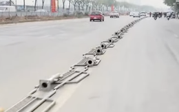 Tháo dỡ rào chắn phân làn trên đường Võ Chí Công, lãnh đạo Sở Xây dựng Hà Nội nói gì?