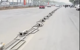 Tháo dỡ rào chắn phân làn trên đường Võ Chí Công, lãnh đạo Sở Xây dựng Hà Nội nói gì?