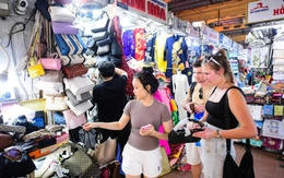 Không sử dụng doanh thu năm 2026 để xác định lại nghĩa vụ thuế của hộ kinh doanh