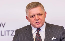 Sau Hungary, thêm một nước EU sẵn sàng chặn khoản vay 90 tỉ USD cho Ukraine