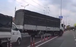Xử phạt tài xế xe tải cán cọc tiêu chuyển làn sai quy định trên đường Đỗ Mười