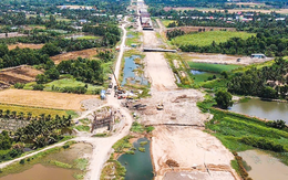 Flycam đoạn phía Tây vành đai 3 TP.HCM: Công trường vẫn ngổn ngang khi hạn về đích cận kề