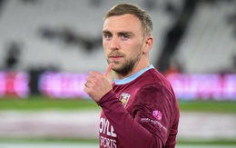 Sao Ngoại hạng Anh Bowen giúp CLB cũ nâng cấp sân vận động