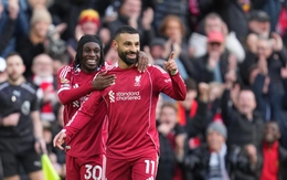 Liverpool củng cố suất dự Champions League