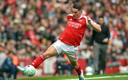 Tiền đạo Gyokeres đổ lỗi cho mặt sân sau khi Arsenal thua Bournemouth