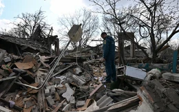 Nga, Ukraine tố nhau vi phạm lệnh ngừng bắn trong lễ Phục sinh