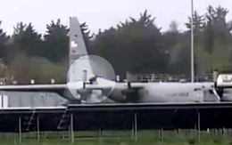 Sân bay Shannon lại bị đột nhập, máy bay quân sự Mỹ bị phá hoại bằng rìu