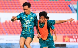 Lưu Tự Nhân lãnh thẻ đỏ, ứng viên lên V-League mất vui