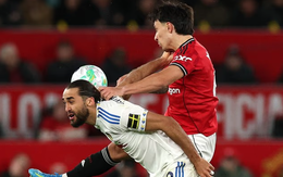 HLV Michael Carrick của Man Utd nói thẻ đỏ cho Martinez là 'tệ nhất từng thấy'