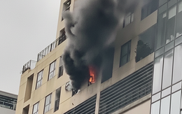 Cháy ở tòa nhà 24 tầng tại Hà Nội, 3 người thoát nạn